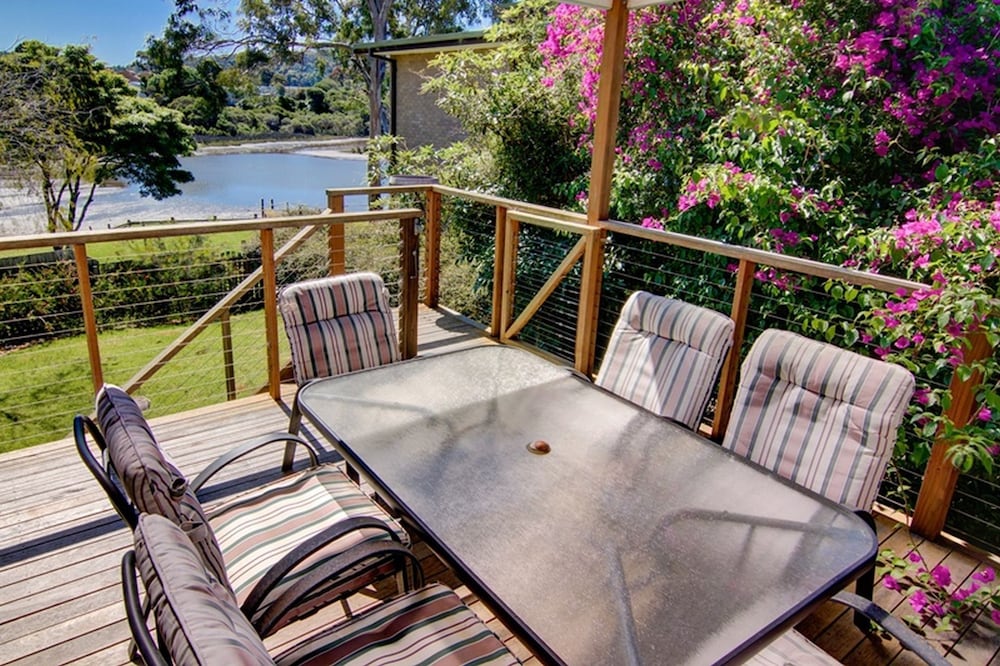 Henny's of Merimbula