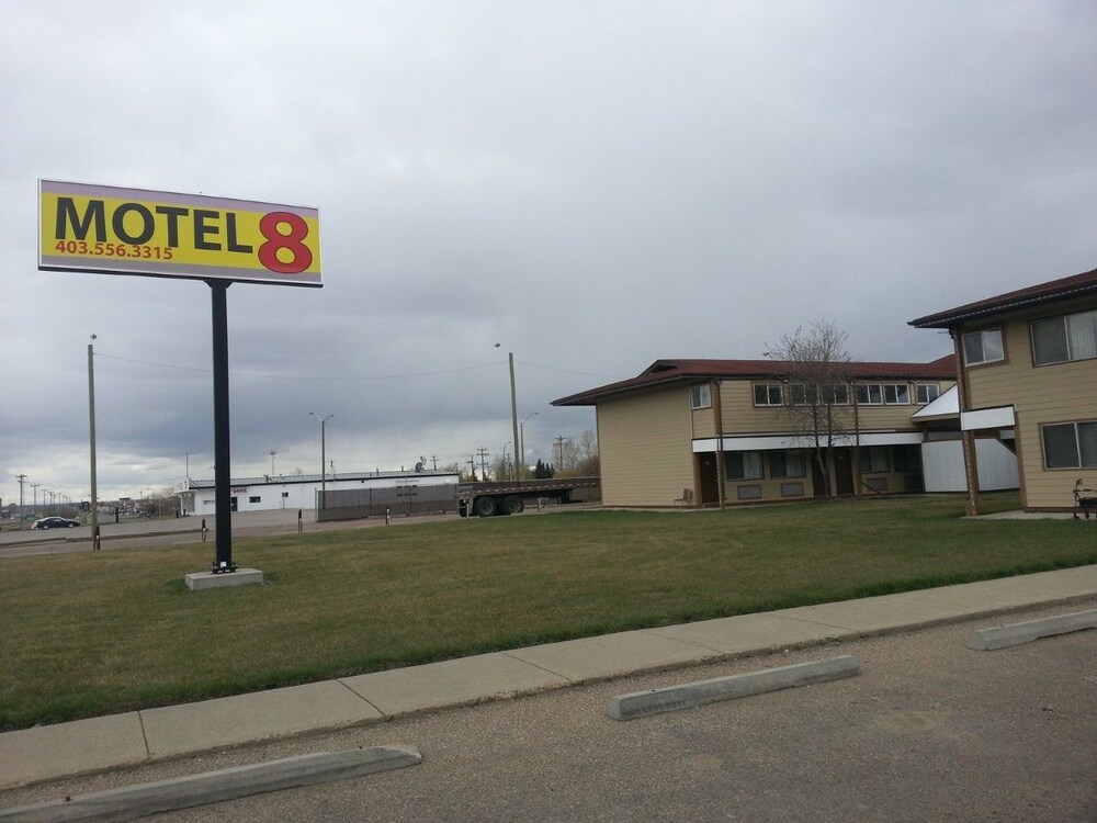 Best Price Motels Super 8 Worldwide, formerly Super 8 Motels, is the world's largest budget hotel chain, with hotels in the United States, Canada and truedfil3gz.gq company is a subsidiary of Wyndham Worldwide, formerly a .
