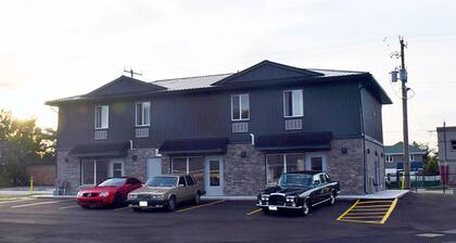 Le Grand Kent Motel