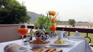 Room service – dining