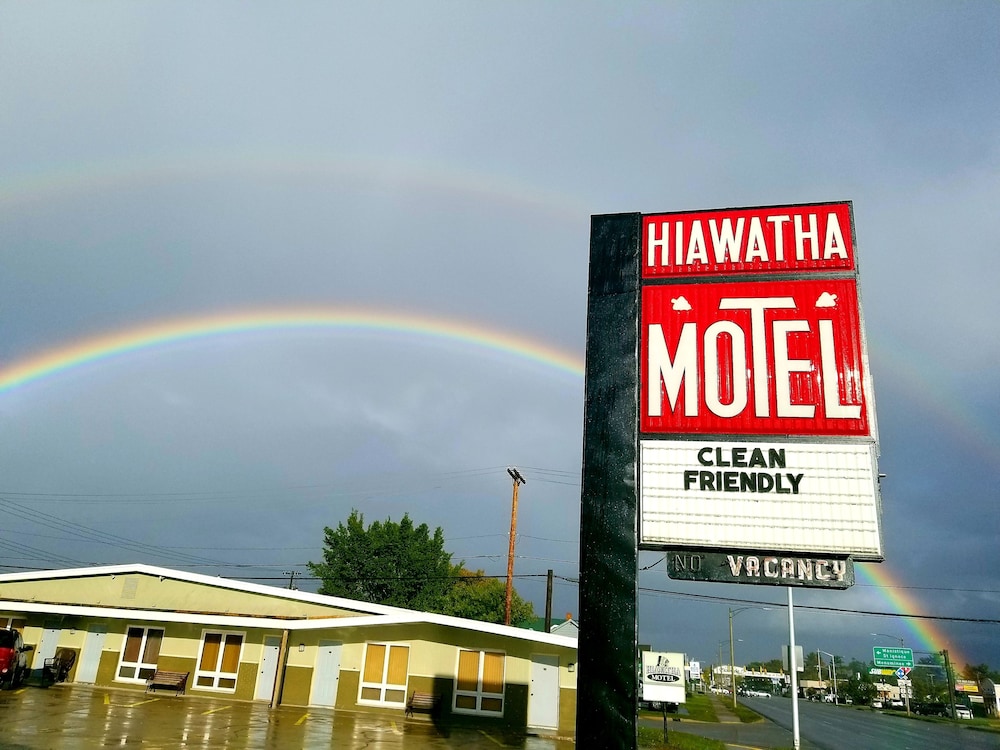 Hiawatha Motel in Escanaba, United States