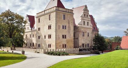 Uroczysko Siedmiu Stawów Luxury Hotel