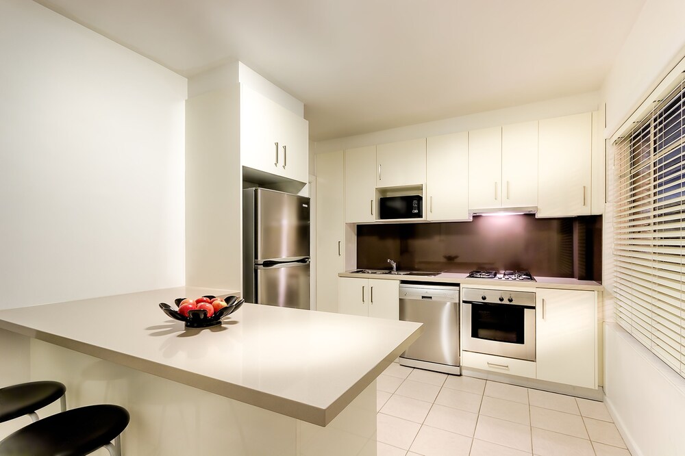 Private kitchen, Crest on Barkly Serviced Apartments