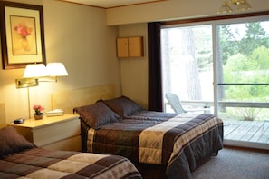 Rollaway beds, free WiFi, bed sheets