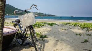 Private beach, white sand, beach towels