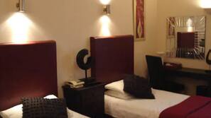 Desk, iron/ironing board, free WiFi