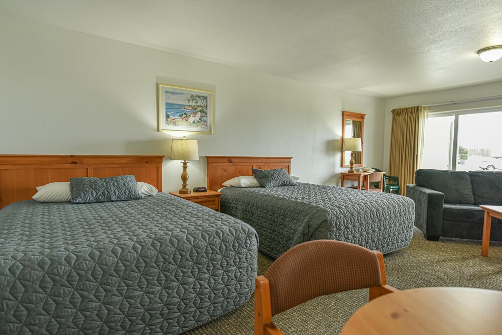 Room Deals for Sunset Oceanfront Lodging, Bandon starting at 105 Hotwire
