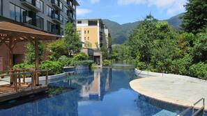 Indoor pool, outdoor pool