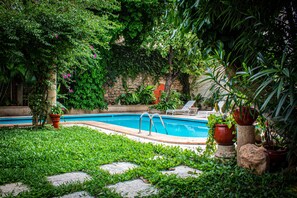 Outdoor pool, sun loungers