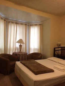 Ada's Guesthouse