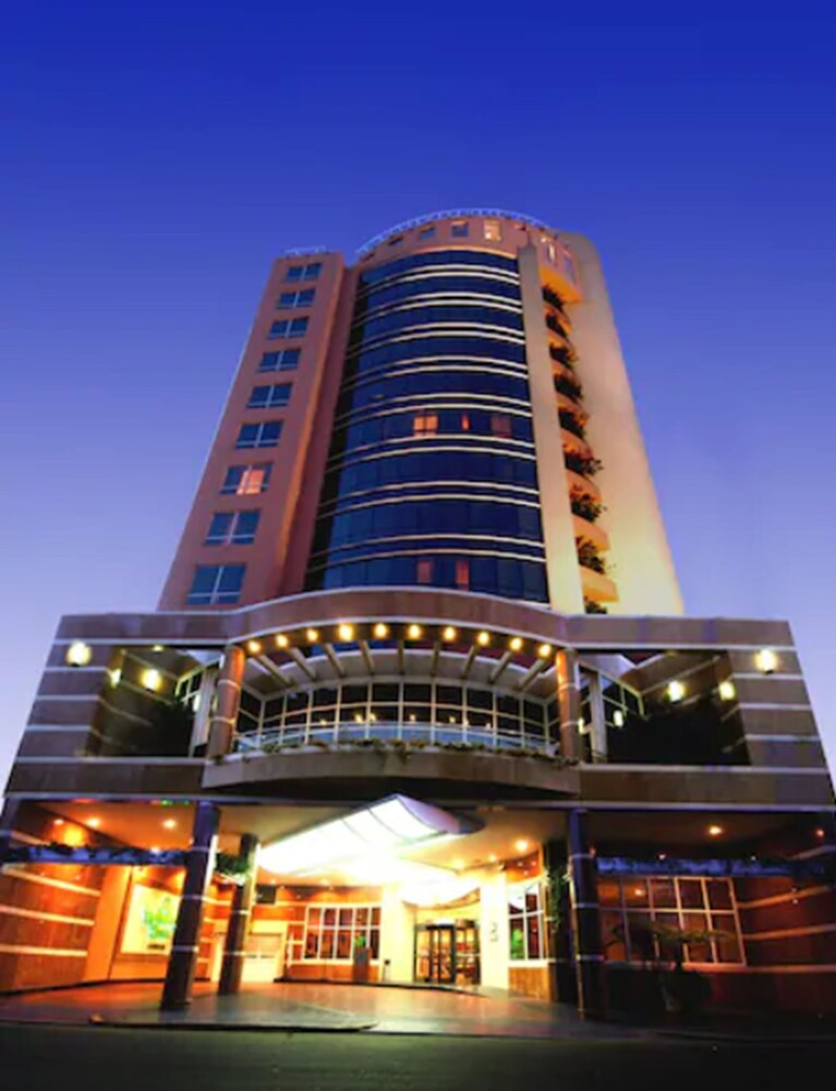 4 Star Hotels