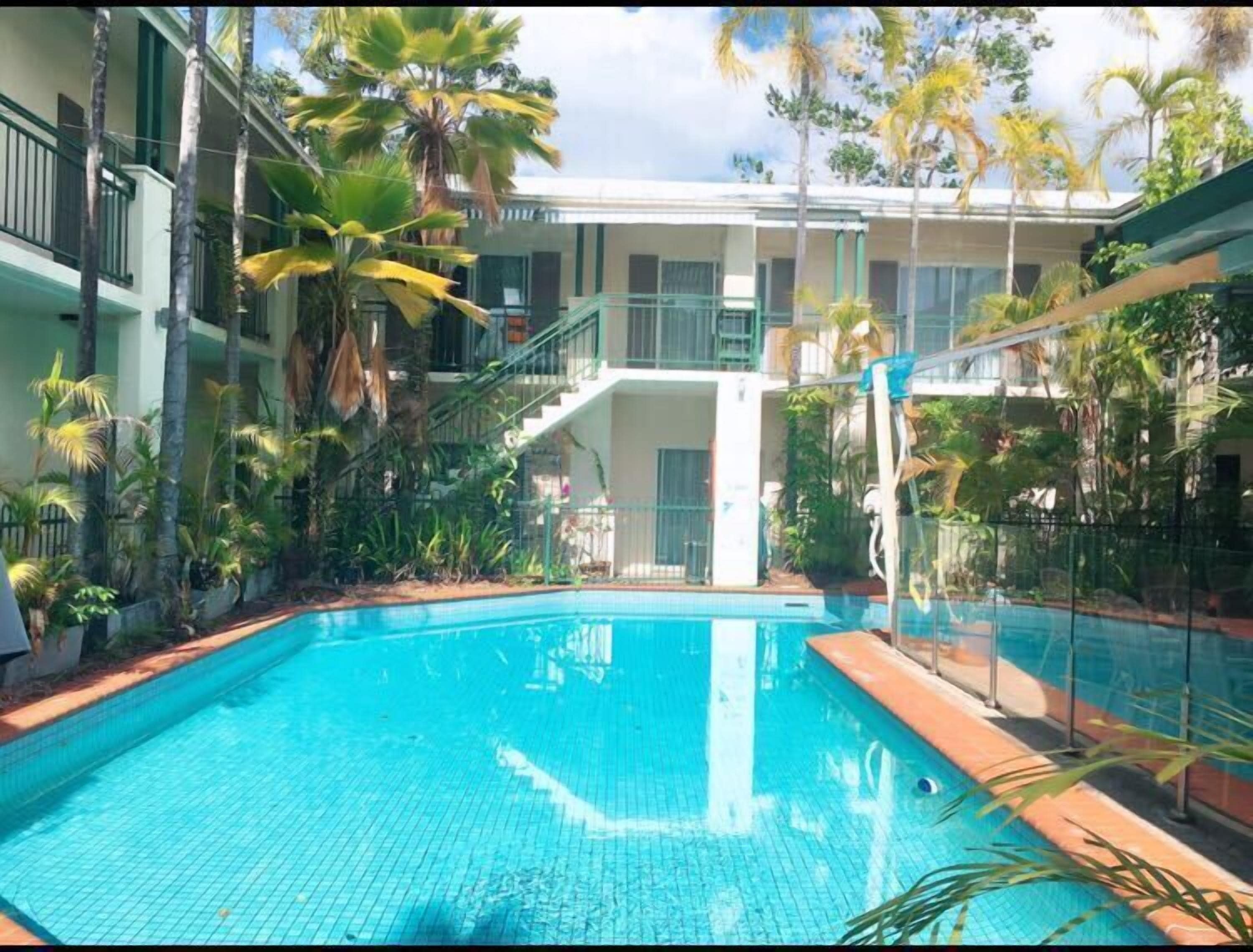 Crystal Garden Resort & Restaurant