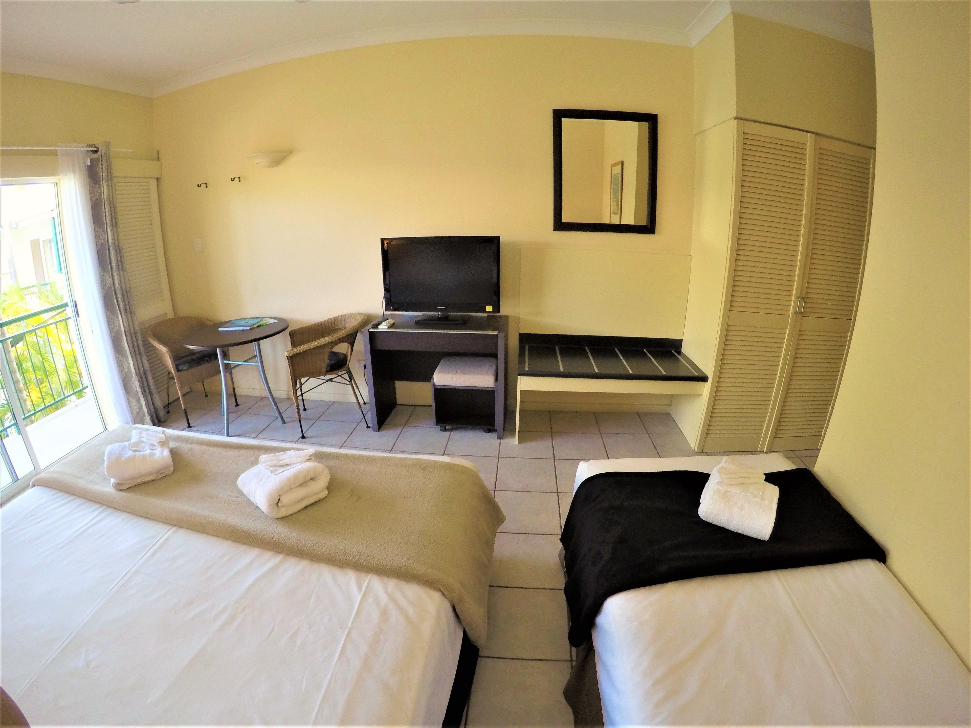 Crystal Garden Resort & Restaurant