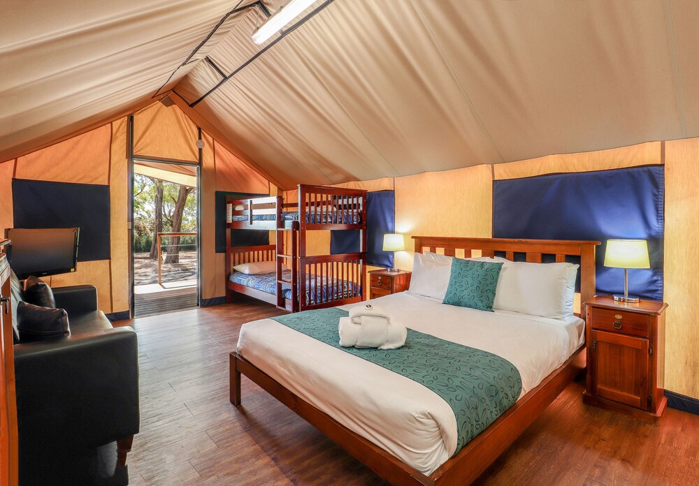 Amblin Holiday Park