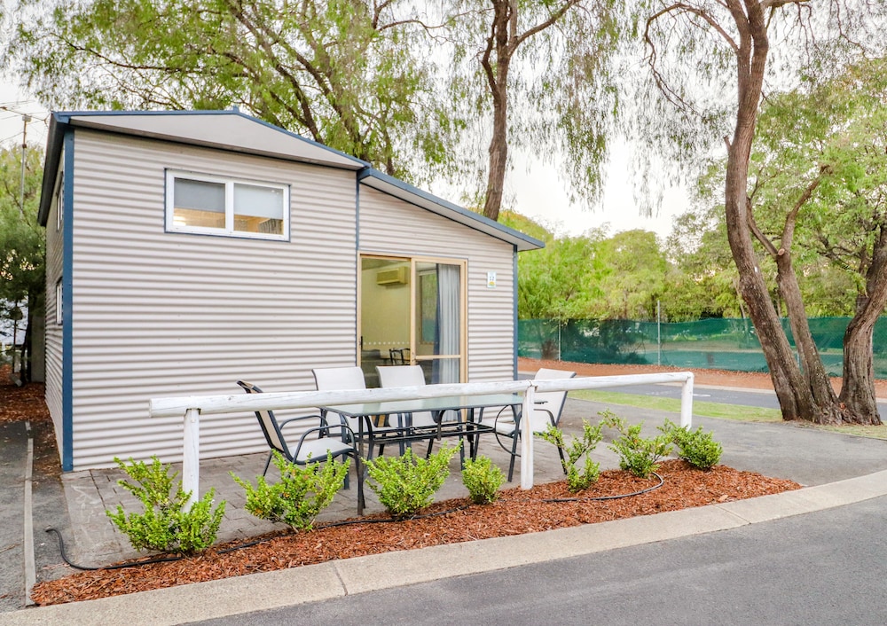 Amblin Holiday Park