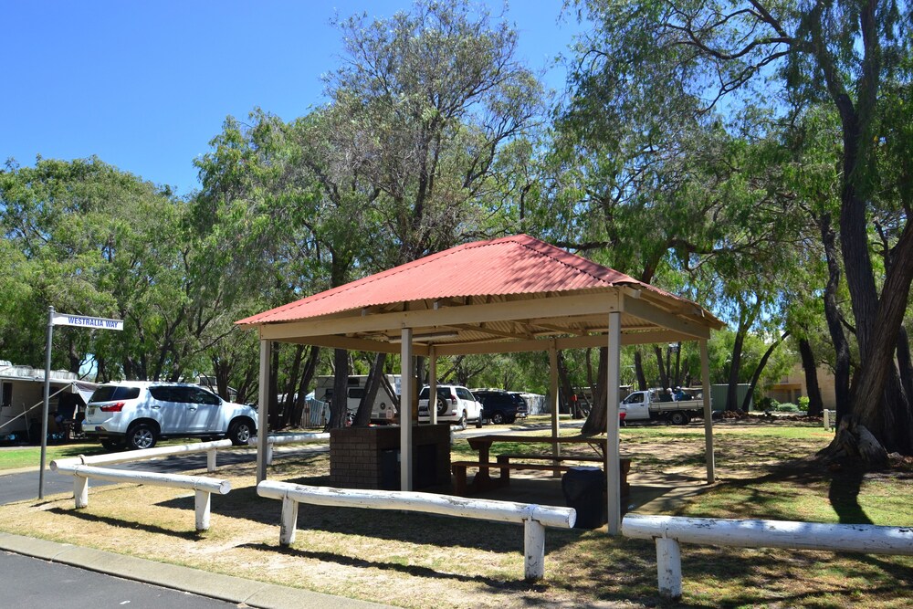 Amblin Holiday Park