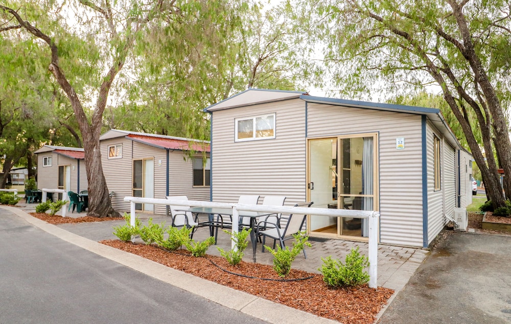 Amblin Holiday Park