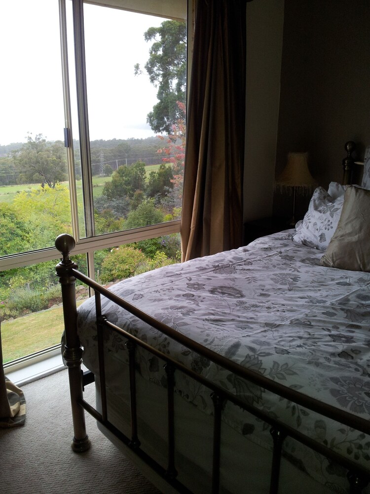 Waterview Gardens Bed And Breakfast