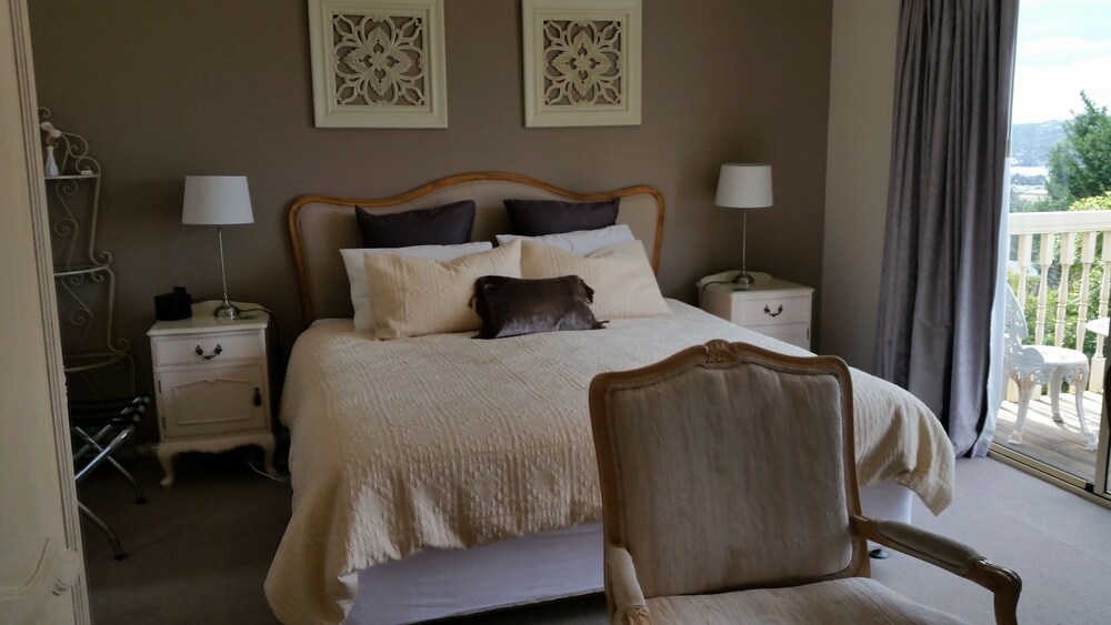 Waterview Gardens Bed And Breakfast