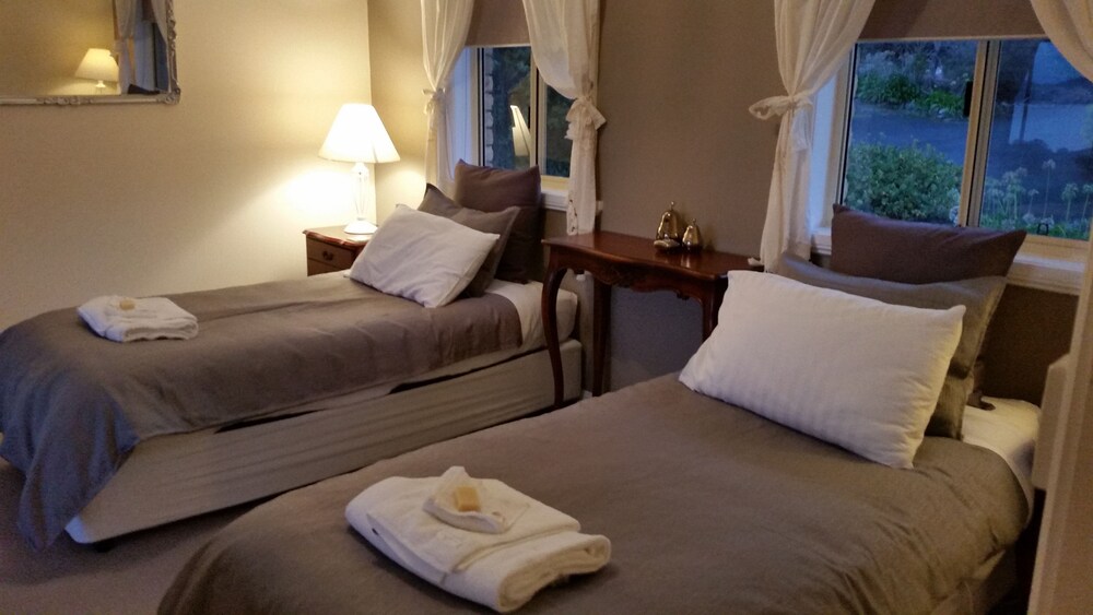 Waterview Gardens Bed And Breakfast
