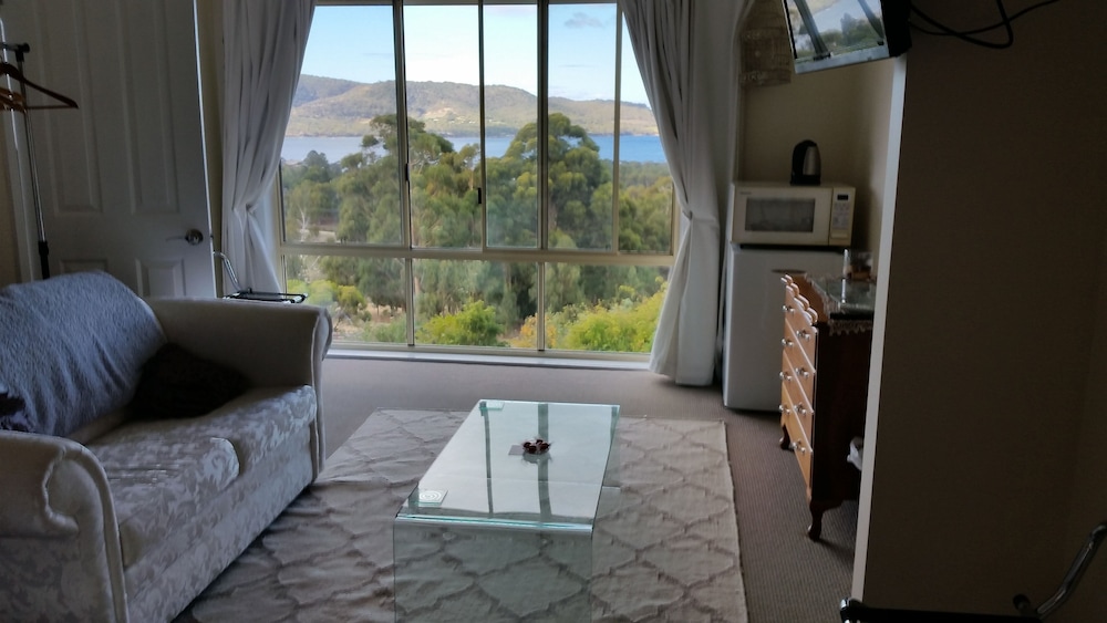 Waterview Gardens Bed And Breakfast