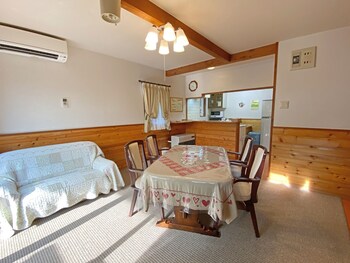 Lake Villa Kawaguchiko Fujikawaguchiko 162 Room Prices Reviews Travelocity Lake Villa Kawaguchiko Fujikawaguchiko 162 Room Prices Reviews Travelocity