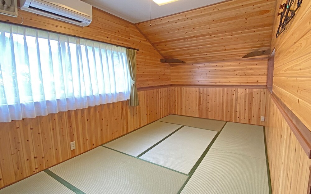 Lake Villa Kawaguchiko In Fujikawaguchiko Hotel Rates Reviews On Orbitz Lake Villa Kawaguchiko In Fujikawaguchiko Hotel Rates Reviews On Orbitz