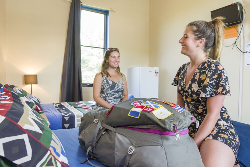 Albany Bayview Lodge YHA