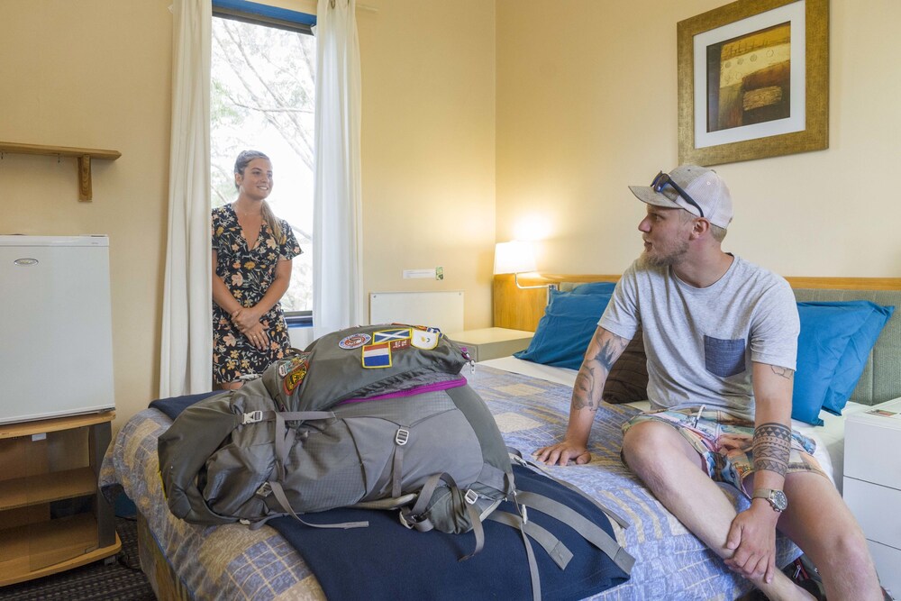 Albany Bayview Lodge YHA