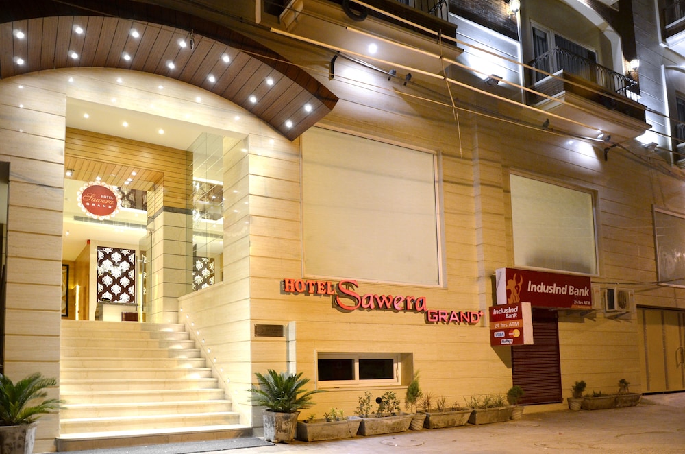 Hotel Sawera Grand in Amritsar, India