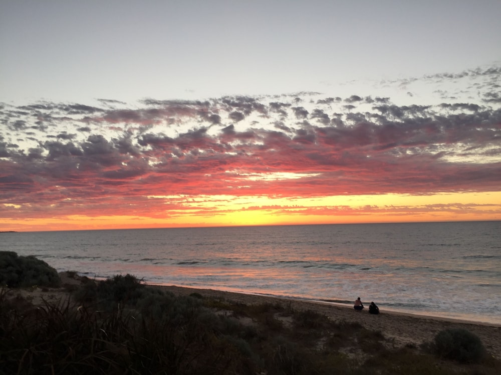 Beach Front - The Wedge
