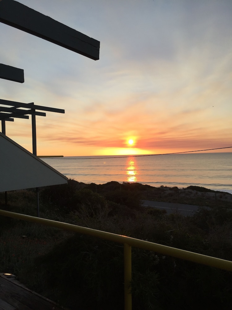 Beach Front - The Wedge