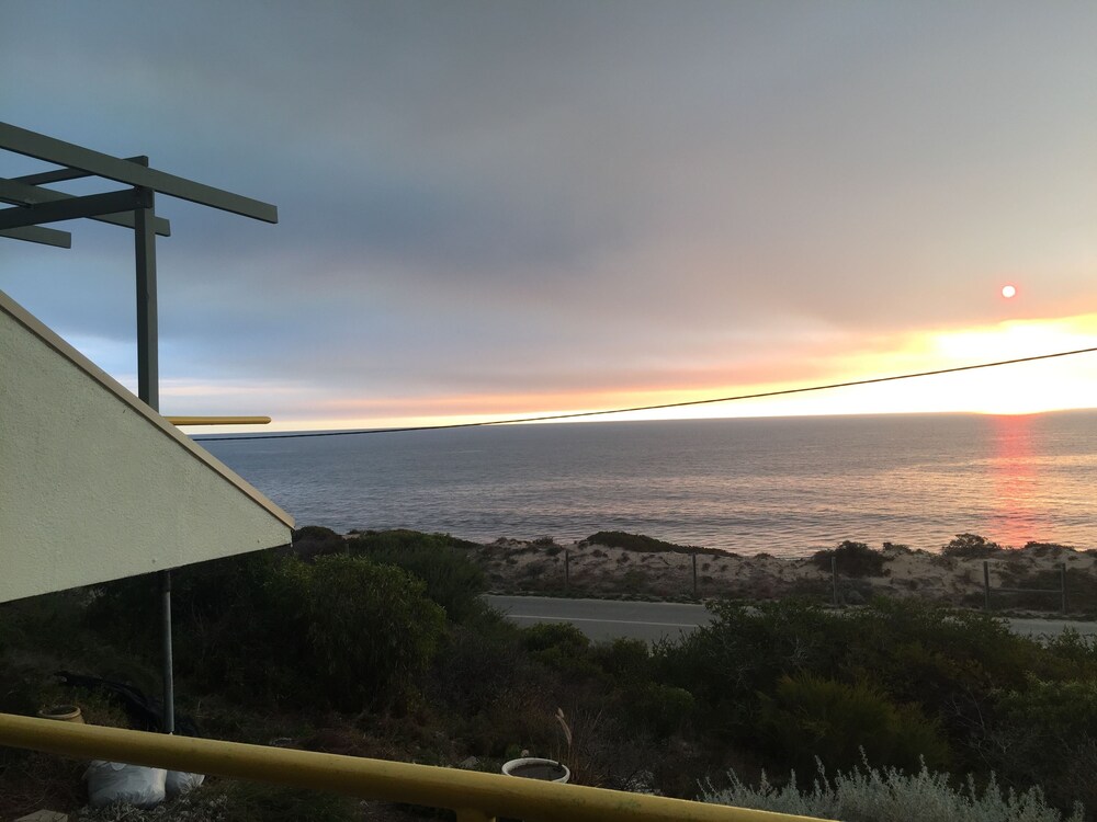 Beach Front - The Wedge