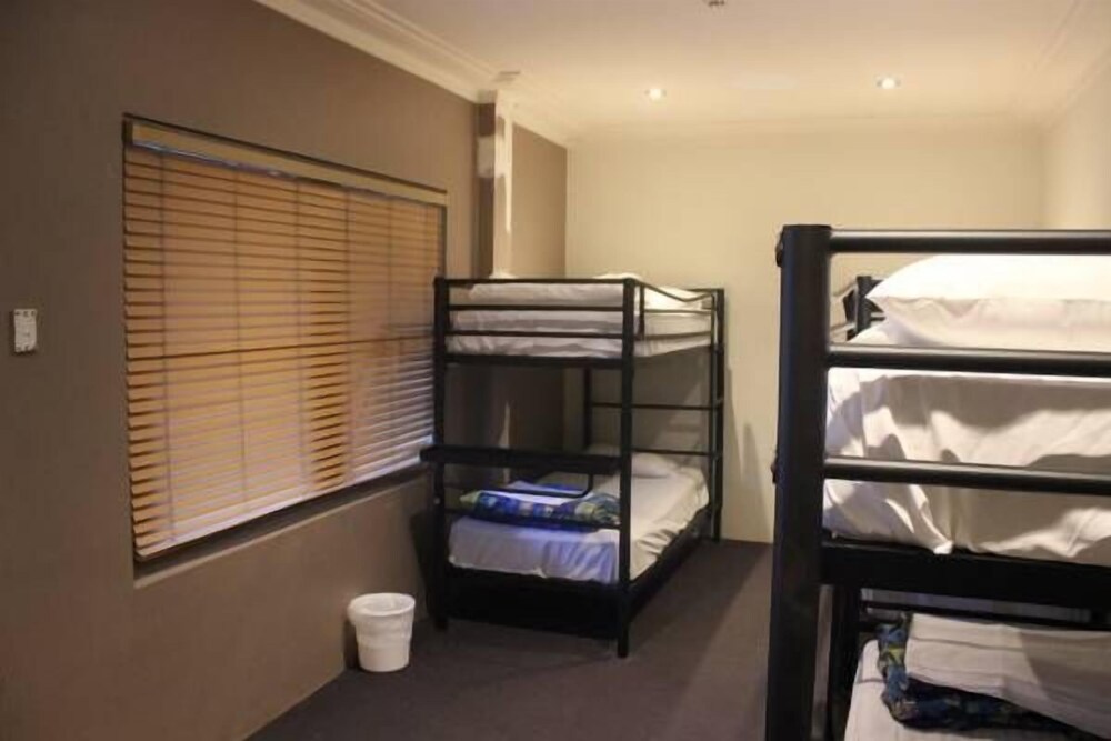Central Backpackers - Hostel