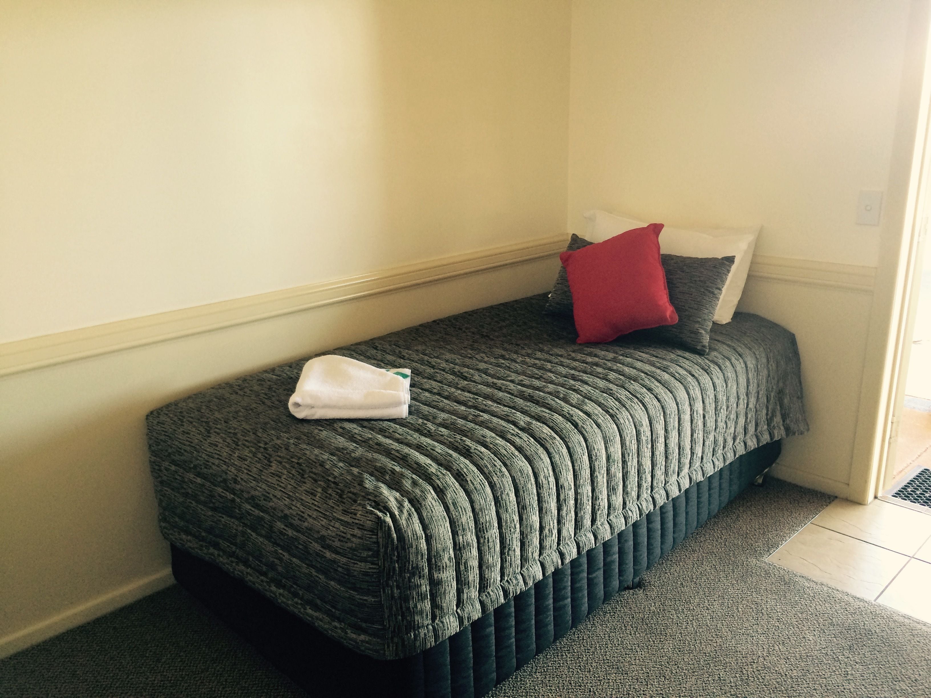 Park Avenue Hotel Motel