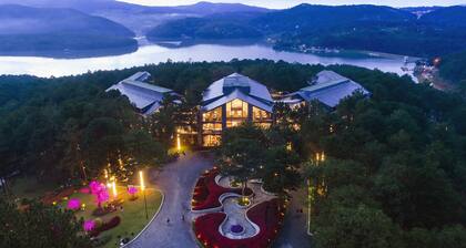 Terracotta Hotel & Resort Dalat