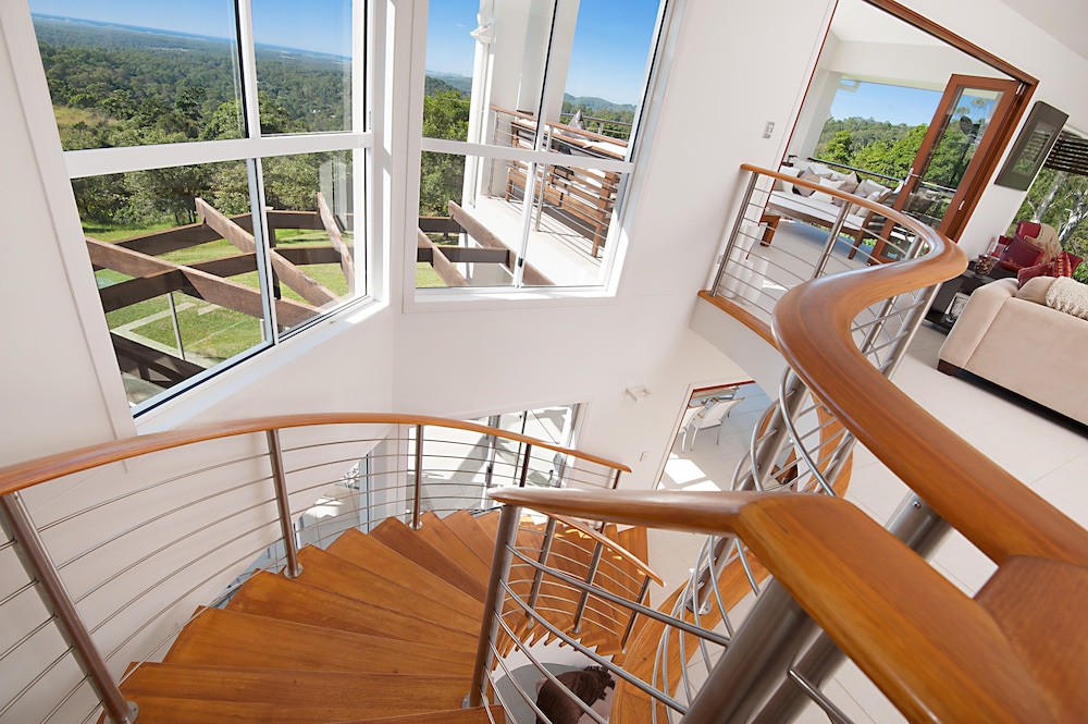 Staircase, Alexandria Retreat