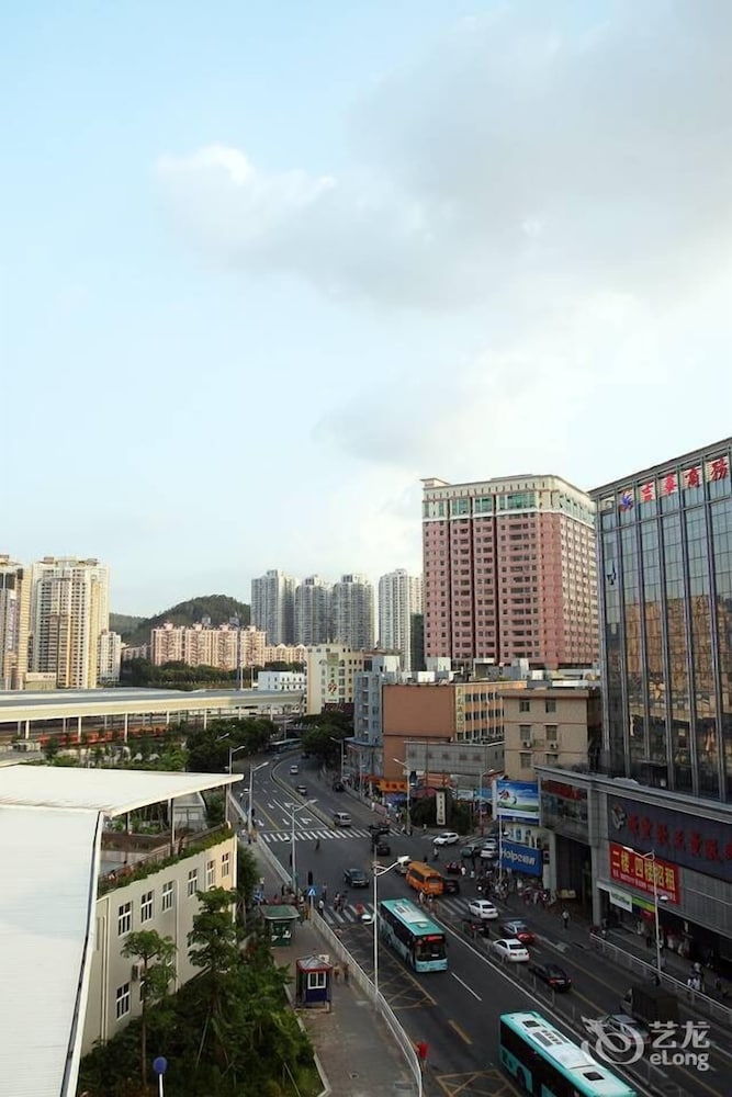 Jihua Business Hotel in Shenzhen, Hong Kong