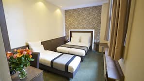 Premium bedding, in-room safe, desk, iron/ironing board