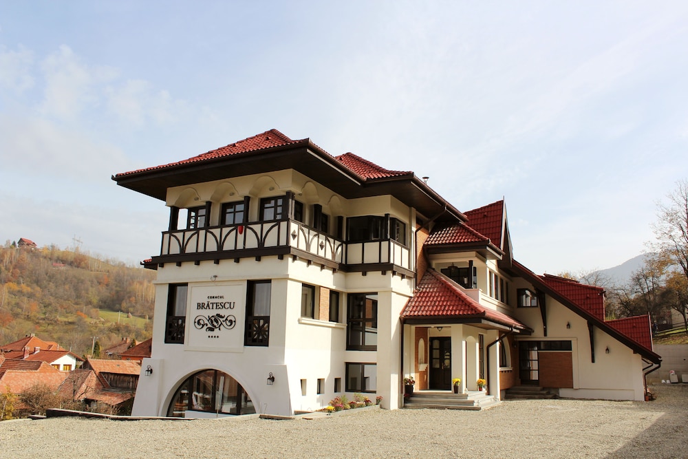 Conacul Bratescu in Bran, Romania