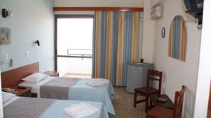 In-room safe, free cots/infant beds, free WiFi, linens