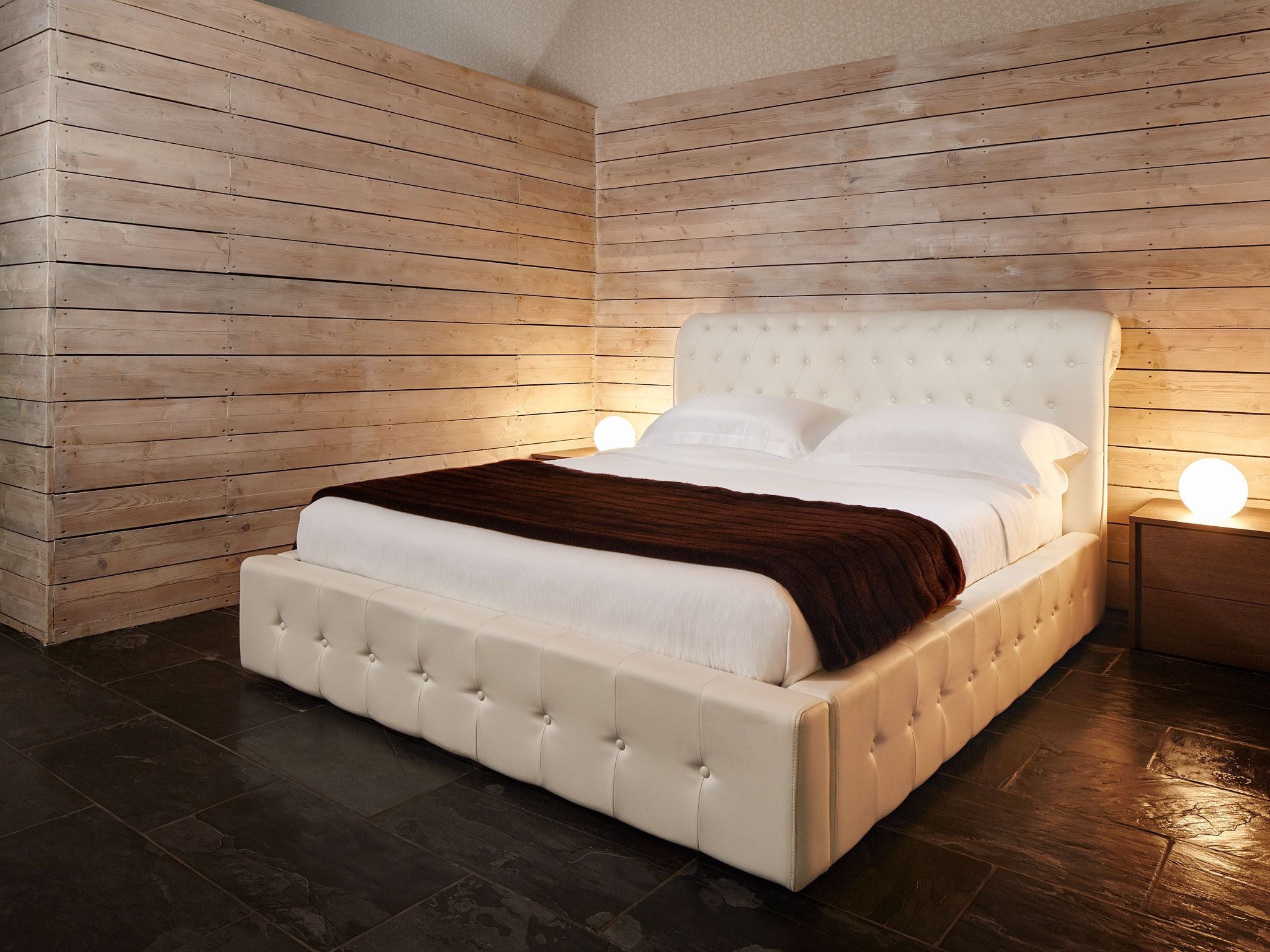 MAANJA Lake Front Suite and Restaurant in Sauris, Italy