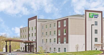 Holiday Inn Express & Suites New Cumberland, an IHG Hotel