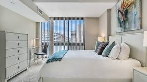 1 quarto, roupas de cama premium, escrivaninha
