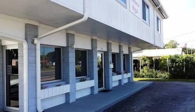 Nocturne Motel In New Smyrna Beach Fl Expedia Nocturne Motel In New Smyrna Beach Fl Expedia