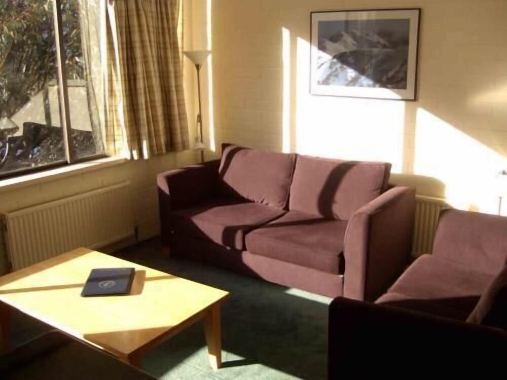 Snow Ski Apartments