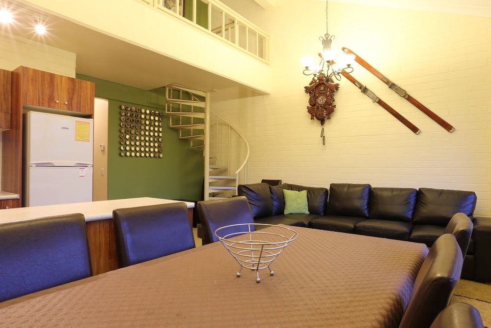 Snow Ski Apartments