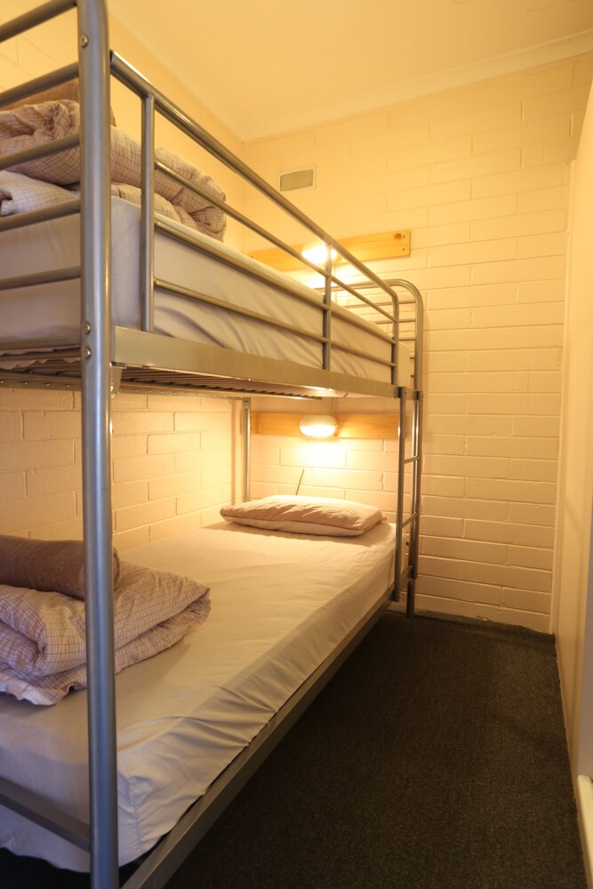 Snow Ski Apartments