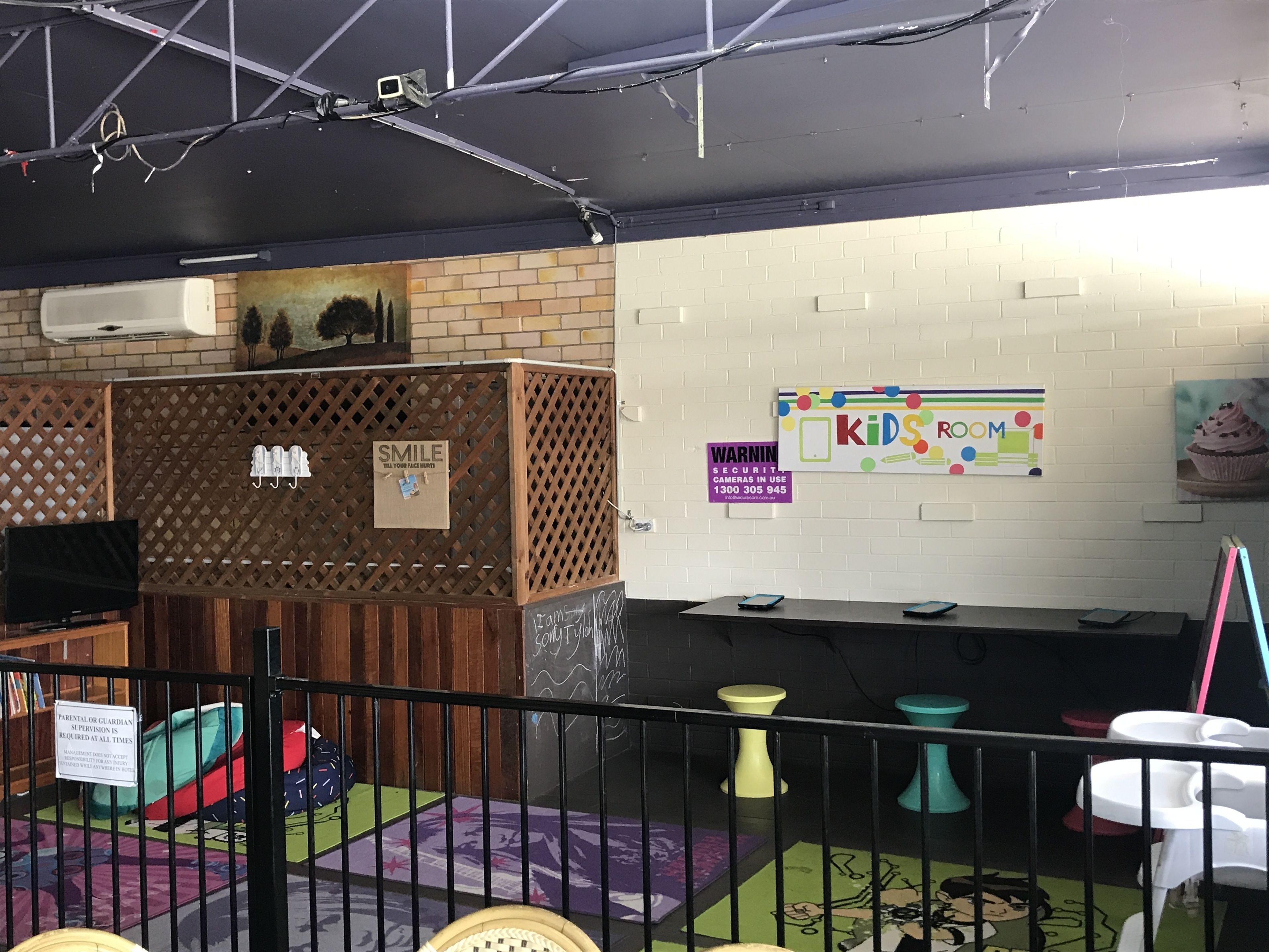 Tin Can Bay Budget Accommodation