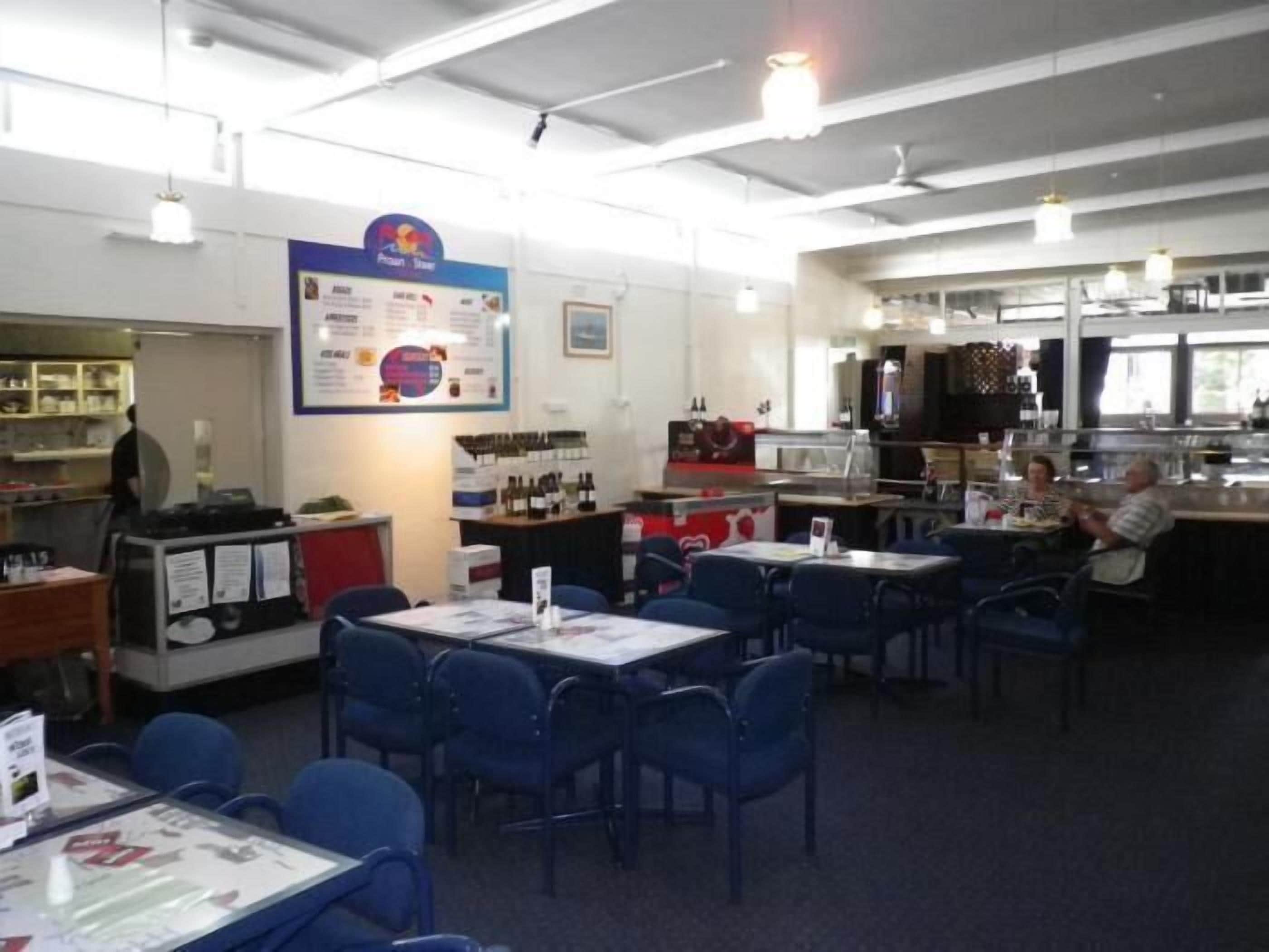 Tin Can Bay Budget Accommodation